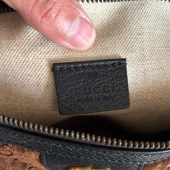 Gucci GG Monogram Velvet Belt Bag - Picture 6 of 10